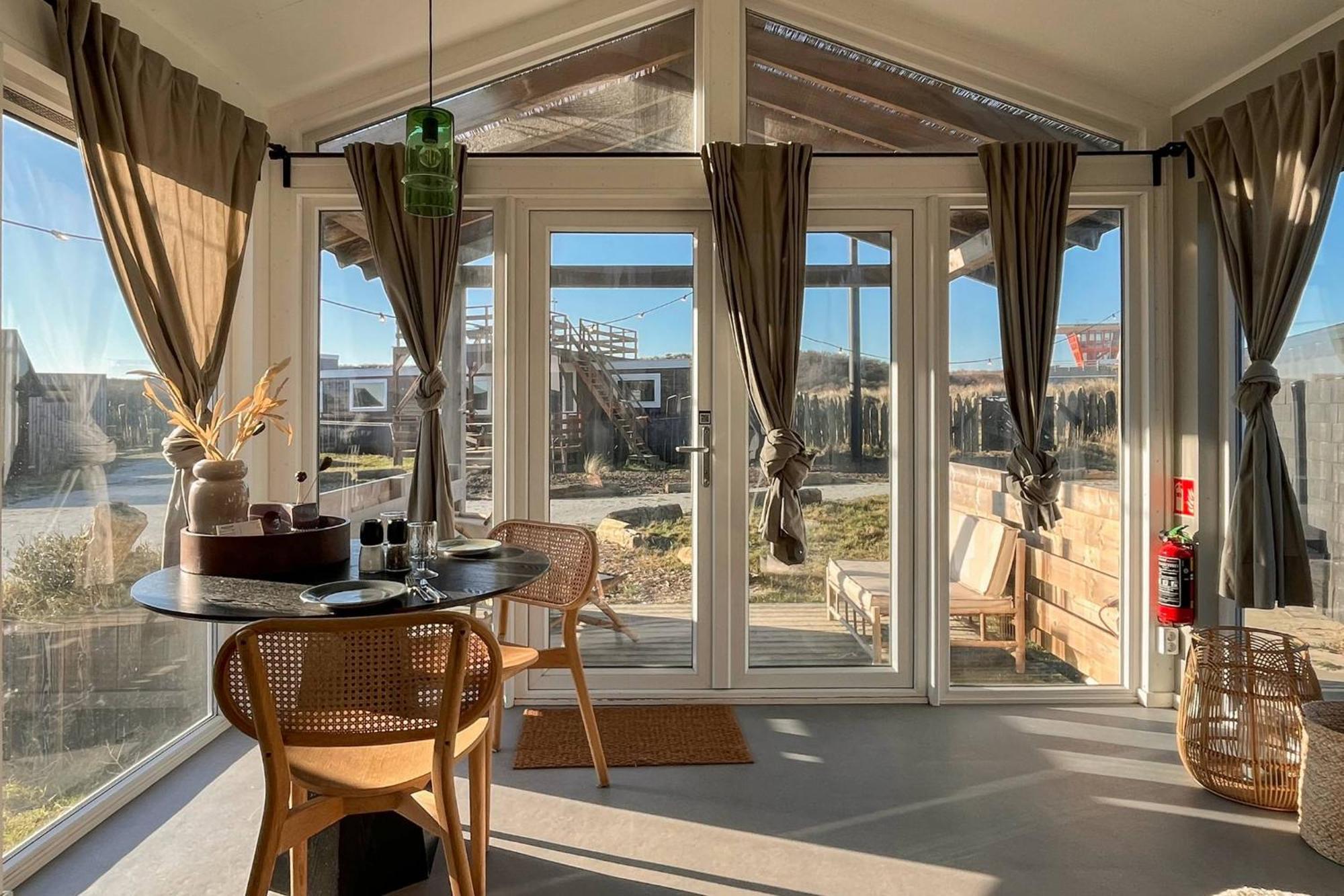 فندق Basecamp Ijmuiden Aan Zee المظهر الخارجي الصورة